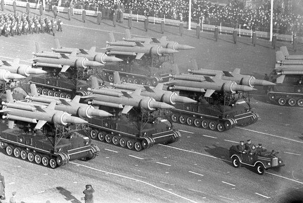 Lực lượng tên lửa phòng không bảo vệ vững chắc bầu trời Nga - Sputnik Việt Nam