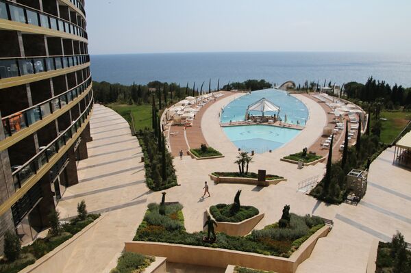 Khách sạn năm sao Mrya Resort ở Yalta. Khách sạn năm sao Mrya Resort ở Yalta. - Sputnik Việt Nam
