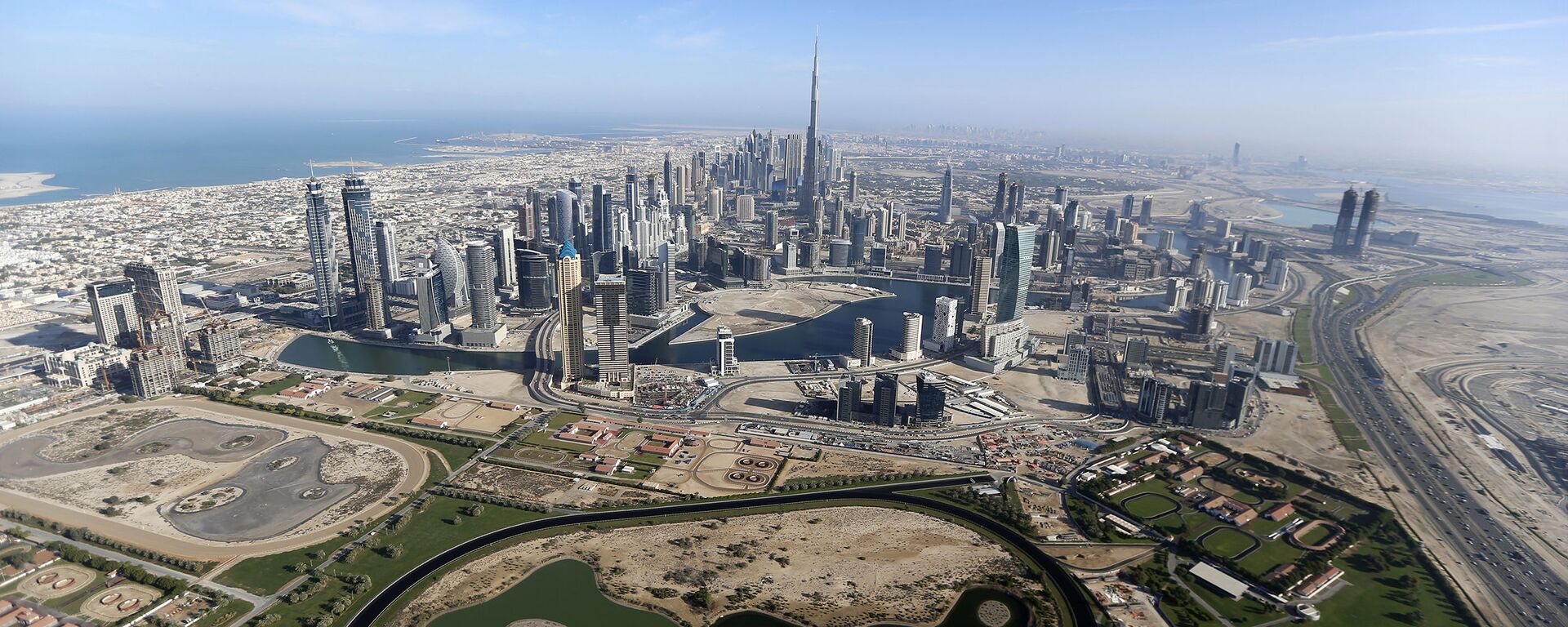 Tòa tháp cao nhất thế giới Burdj-Khalifa ở Dubai, Các Tiểu vương quốc Ả Rập thống nhất (UAE) - Sputnik Việt Nam, 1920, 02.05.2026