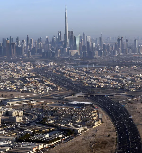 Quang cảnh Dubai và tháp Burdj-Khalifa Quang cảnh Dubai và tháp Burdj-Khalifa - Sputnik Việt Nam