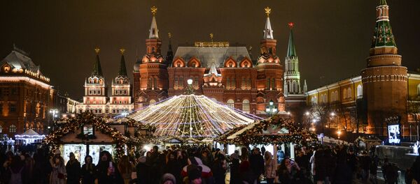 Hội chợ Giáng sinh trên phố Okhotny Ryad tại Moskva - Sputnik Việt Nam