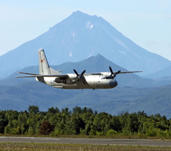 Máy bay vận tải quân sự An-26 - Sputnik Việt Nam